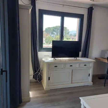 2 Pieces Independant Dans Proche Centre Au Calme Apartment Mandelieu