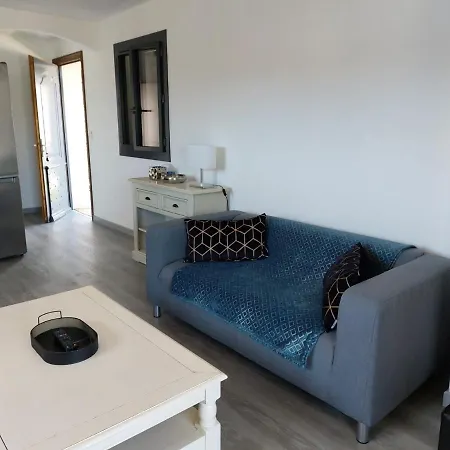 Apartment 2 Pieces Independant Dans Proche Centre Au Calme *